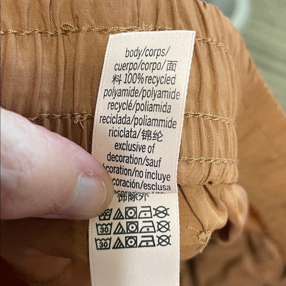 NWOT Victoria Secret Parachute Weekend Jogger Sz Small Caramel Lightweight Nylon - Picture 14 of 15